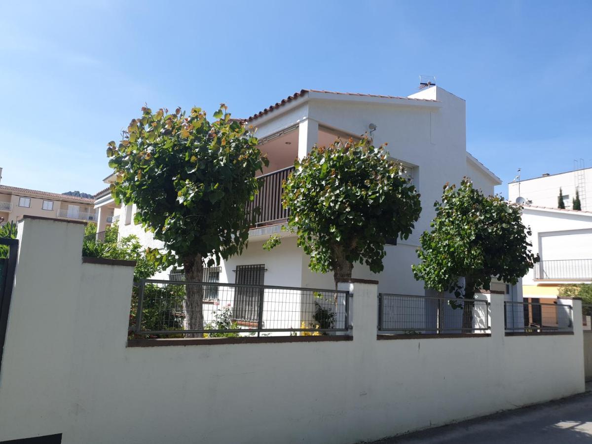 Holiday Home Villa Guapa L'Estartit Exterior photo