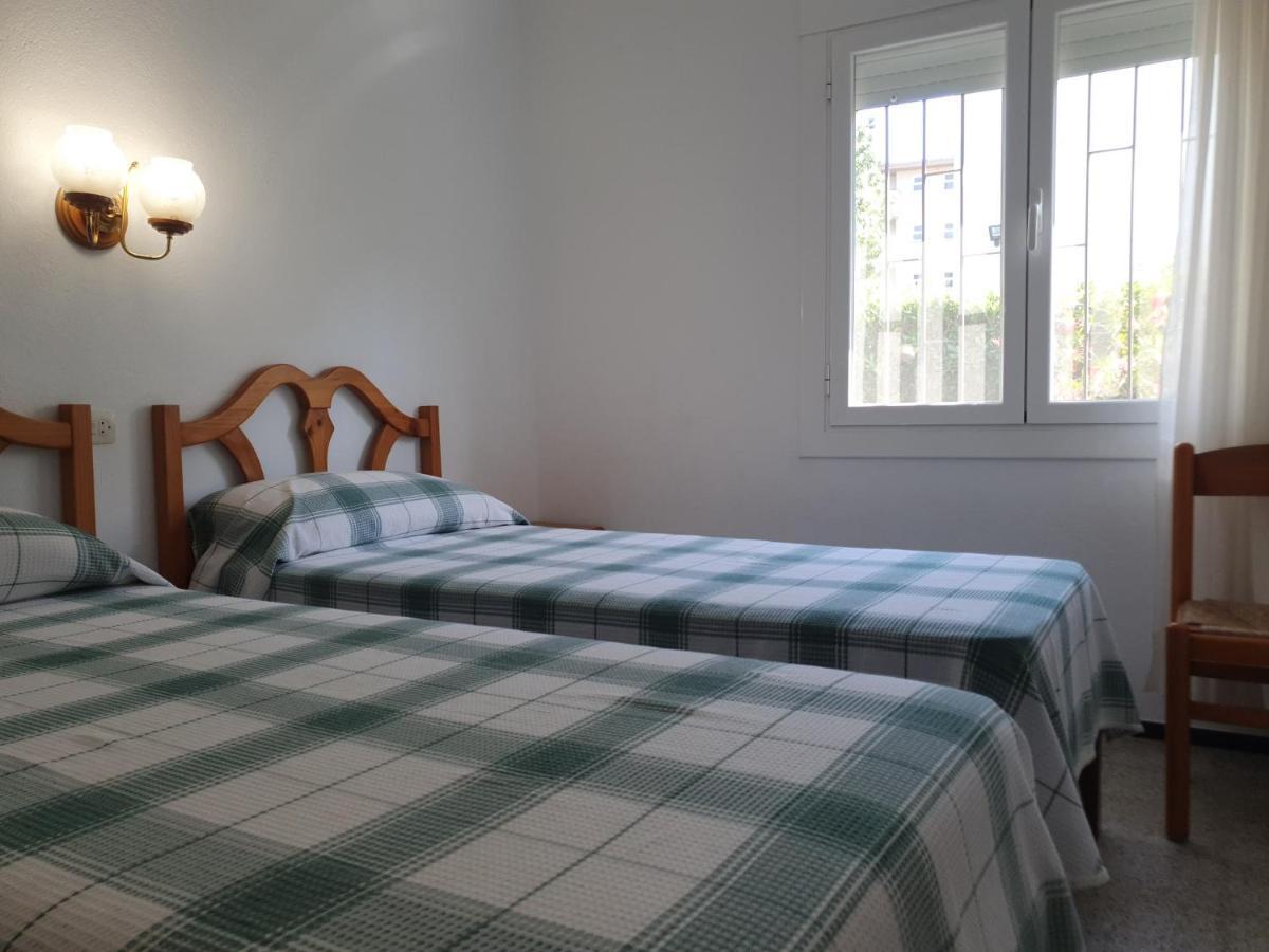 Holiday Home Villa Guapa L'Estartit Exterior photo