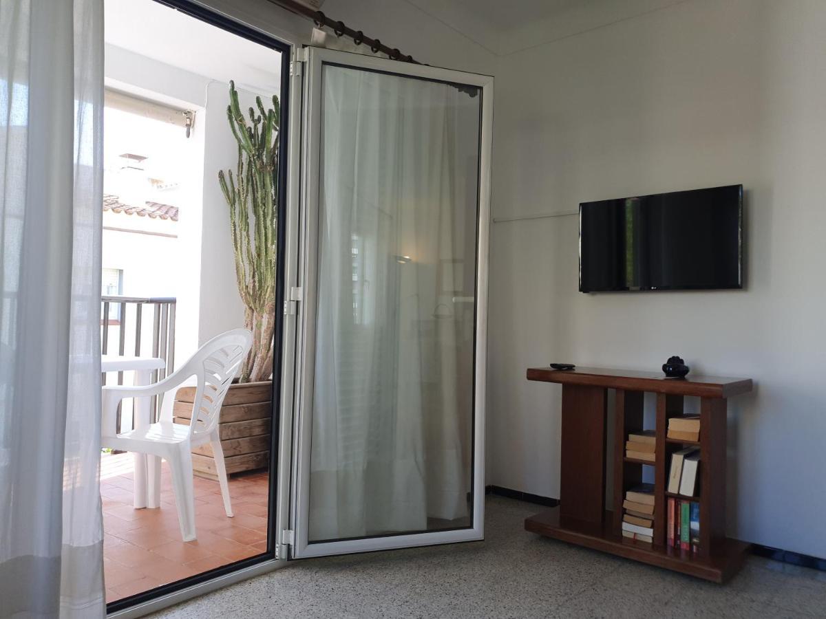 Holiday Home Villa Guapa L'Estartit Exterior photo