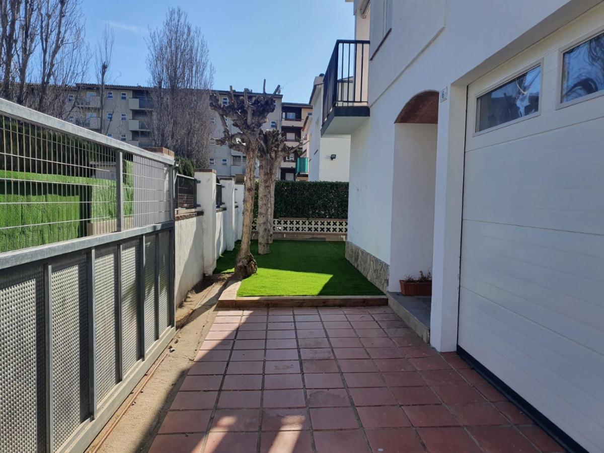 Holiday Home Villa Guapa L'Estartit Exterior photo